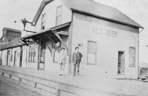 C&E Railway 1891 station Red Deer 1905 - Red Deer Archives P3201